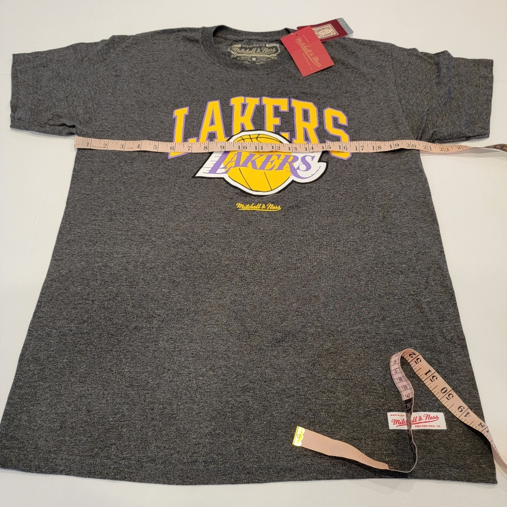 Mitchell & Nest LA Lakers Tee Size Medium Hardwood Classics NWT! - Picture 4 of 10